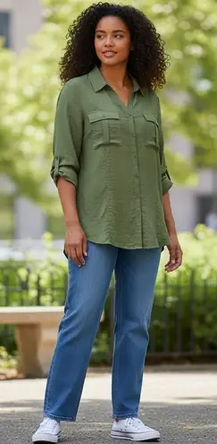 Dress Barn  Womens 3X Olive Green Crinkle Button Up Shirt Tunic Pocket Roll Tab thumbnail 1