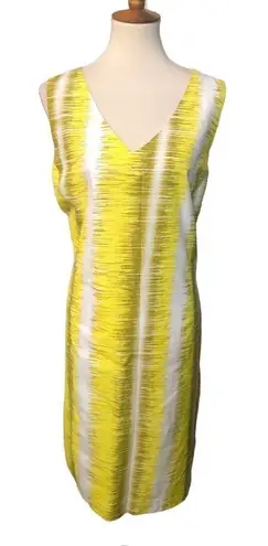 Larry Levine vee neck yellow white and beige print sheath dress Size 18