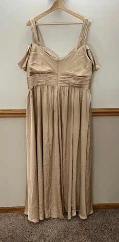 Azazie NWT Lianne Bridesmaid Champagne Satin Stretch Maxi Dress Size 22
