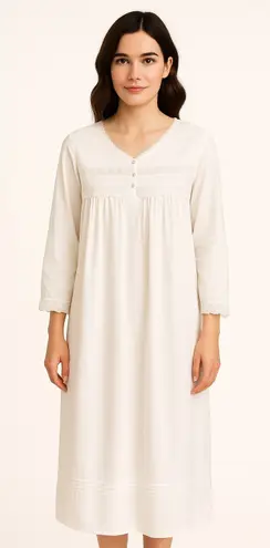 1990s Eileen West White Cotton Lace Pintuck Nightgown Medium