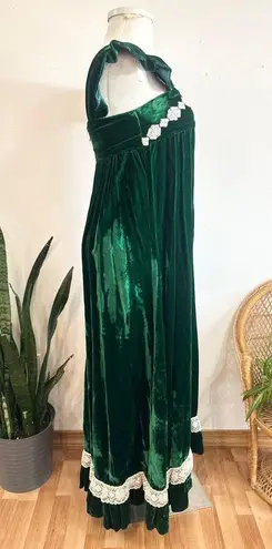 None Vintage 60's Deep Emerald Velvet Empire Waist Dress