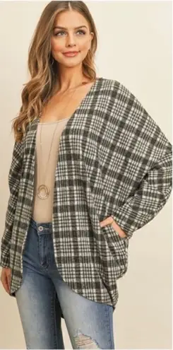 Riah Fashion Gray Open Plaid Cardigan with Pockets L
