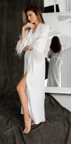 Bridal Robe With Feathers White Size L