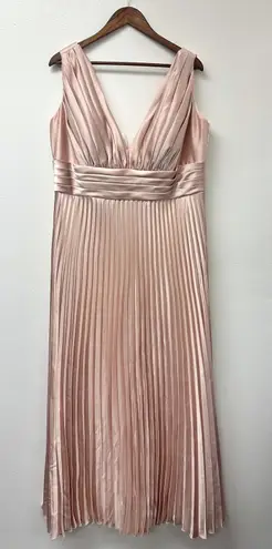 Revelry Celine Satin Pleated Dress Honey Beige or Gold Champagne Size 22