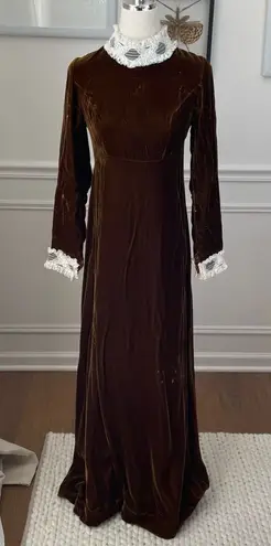 Vintage 70s Brown Velvet Maxi Dress Lace Collar Cuff XS