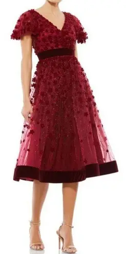 Mac Duggal Burgundy Floral Appliqué Flutter Sleeve Velvet Hem Midi Dress Size 16