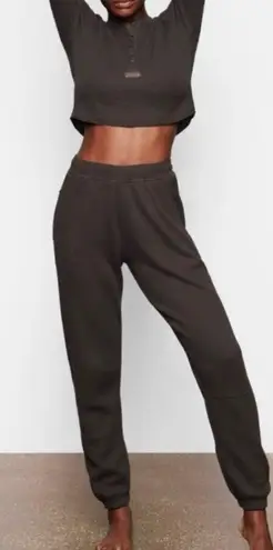 SKIMS Waffle Knit Jogger Sweatpants In Dark Chocolate