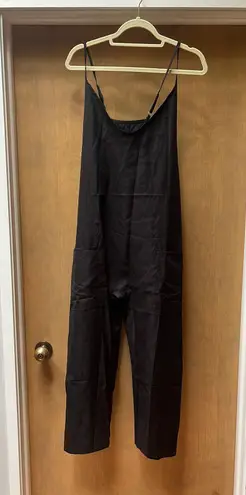 Women’s Black Overall Loose Jumpsuit with Adjustable Straps And Dual Pockets Size L