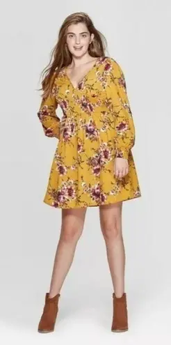 Xhilaration NWOT Gold Yellow Floral Long Sleeved Smocked Dress