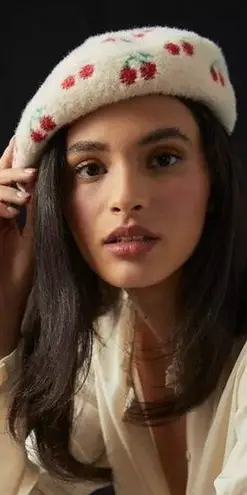 Anthropologie  Maeve Icon Beret in Cherry NWOT