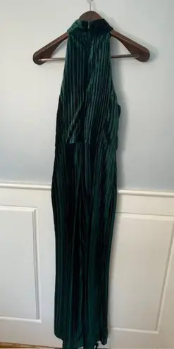Alexia Admor Wide Leg Halter Neck Pleated Velvet Jumpsuit Green Size 2