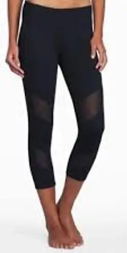 Fabletics  Powerhold Size XS Ultra‎ High Waisted Mesh Sheer Capri Leggings - Image 1