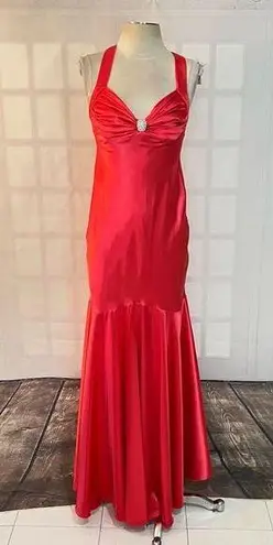 Cache  hot pink satin crystal embellished cross back mermaid ballgown size 4