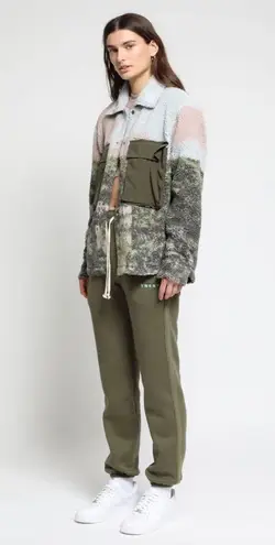 NWT Twenty Montreal Sherbrooke Sherpa Shacket Army Tie