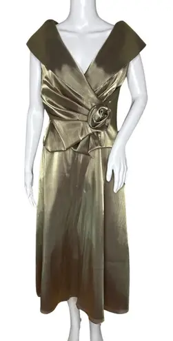 Cachet Dress Womens 4 Gold Satin Gown Rosette Evening Wear Formal Wedding Party
