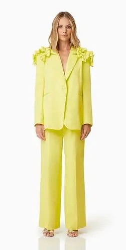 Elliatt Kennedy Oversized Tailored Bow Jacket Blazer Limoncello Size Small NWT