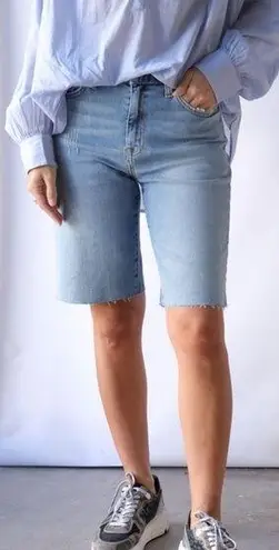 Bermuda NWT Nili Lotan Boyfriend  Shorts Light Blue Wash Size 27