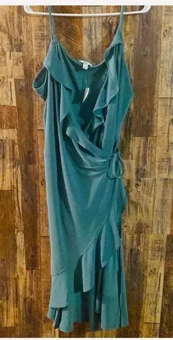 Bar III NWT  Plus Size Ruffled Sleeveless Wrap Midi Dress, green size 3X