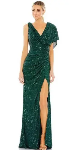 Mac Duggal Ieena 26988 - V-Neck Cowl Back Gown dress in emerald green size 8