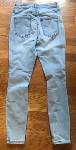 Guess distressed High Rise skinny jeans size 27