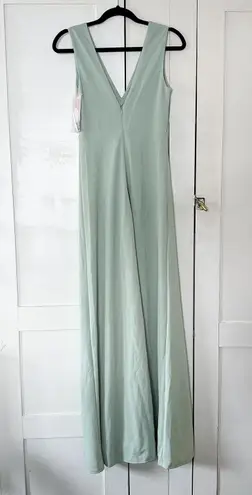 Birdy Grey | NWT Shamin Maxi V-Neck Dress with Slit in Crape Sage