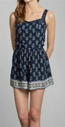 Abercrombie & Fitch  • Floral Lace Trim Romper in Navy, Cutout Back,‎ Size Small - Image 1