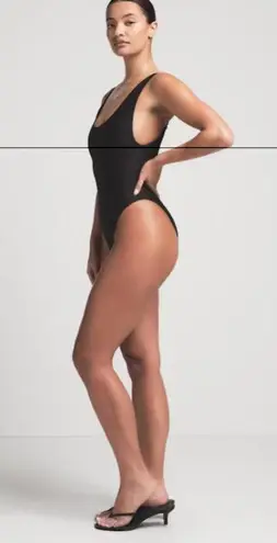 SKIMS One Piece Swimsuit L