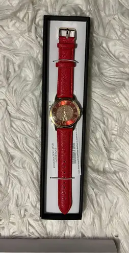 Croton Manhattan by Wristwatch Red Buckle Band Roman Numerals Gold Tone