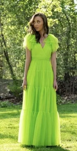 Monique Lhuillier ML Afterglow Gown in Fluorescent Green Size US 4