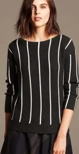 Banana Republic Sweater! Dark gray pin striped sweater size Large!