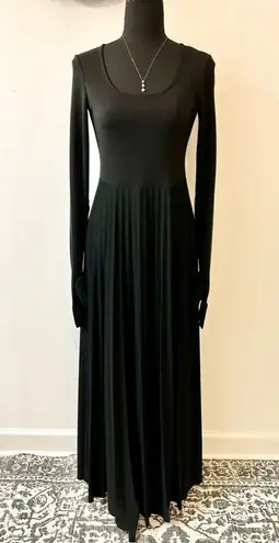 Awake NWT A.W.A.K.E. Scoop-Neck Pleated Long Dress with Gloves Black Size 38