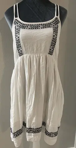 Earthbound Trading Co. White Embroidered Summer Dress XL