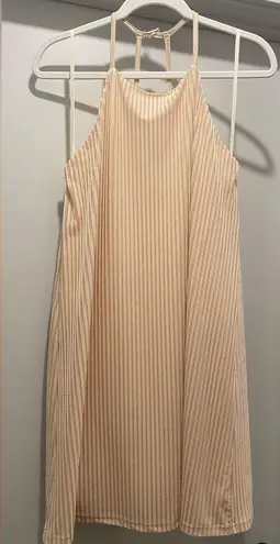 Very J Cream Beige Plisse Textured Trapeze Neck Sleeveless Dress - M