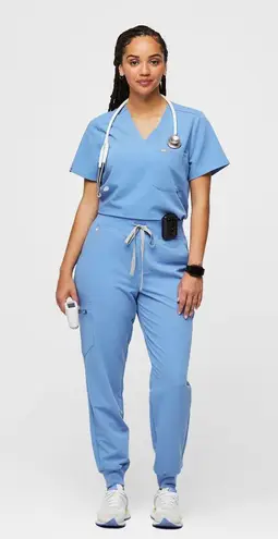 FIGS Scrubs Set