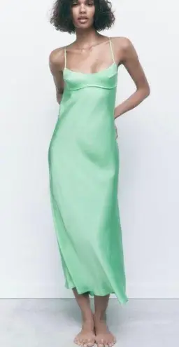 ZARA NWT  MINT GREEN SATIN EFFECT MIDI CUT OUT DRESS VIRAL TIKTOK