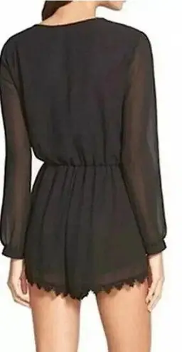 Astr The Label Black Roseanne Long Sleeve Shorts Romper M crochet lace trim NWOT Size M
