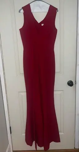 Dress the Population Sandra Plunge Crepe Gown in Garnet Red Size Medium