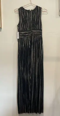 Guess by Marciano dress size small. NWT