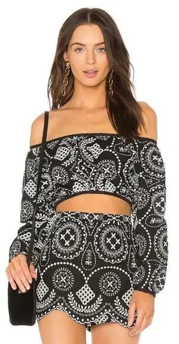 Alice McCALL Top Anywhere Black White Embroidered Off the Shoulder Crop Top Sz 6 - Image 1