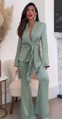 ZARA NWT  GREEN KNOTTED SATIN EFFECT BLAZER 7668/527. Size large.