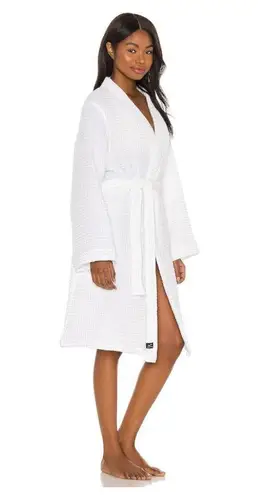 SLOWTIDE Guild Waffle Robe in White Size Large / X