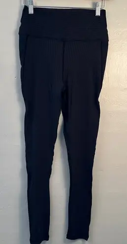 Glyder women’s black ribbed leggings size medium