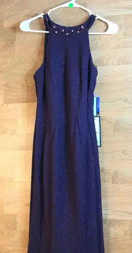 Nightway Size 4 Beaded Caged Neckline Prom/Evening Dress/Gown Mulberry