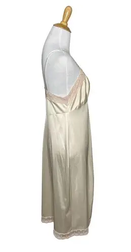 Vintage Pinehurst Cameo Lace Lingerie Slip Dress Nightgown Bust 36 Size undefined