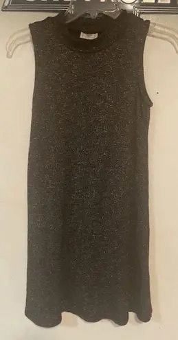 H.I.P. Sleeveless tunic light weight sweater