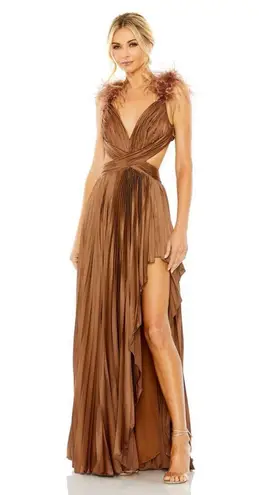 Mac Duggal NWT 11687 Brown Pleated Feather Cap Sleeve Open Back Gown Size 4