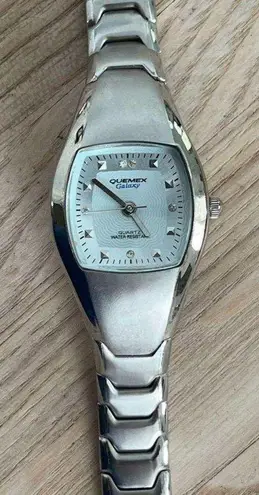 Quemax Galaxy Ladies Watch Stainless Steel Bracelet, Dial, Hands, and Markers
