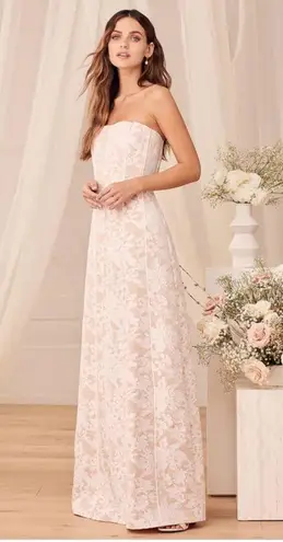 NWT Lulus Hold My Heart Forever White Embroidered Maxi Dress. Size M