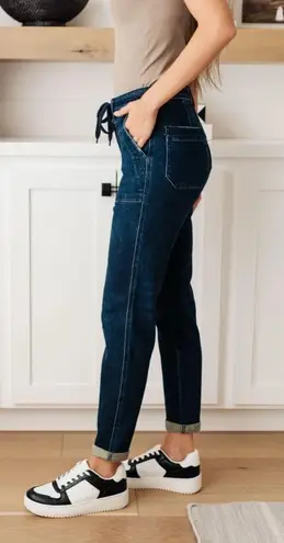 Judy Blue NWT Hi Rise Dark Wash Denim Cuffed Joggers 88740 Non Distressed 13/31