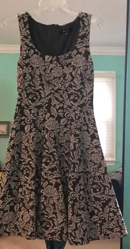 Anthropologie 41Hawthorne Floral Fit & Flare Dress | Textured Pattern | Size M Gray Size M